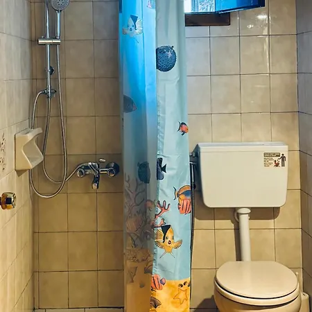 Glaros Lägenhet